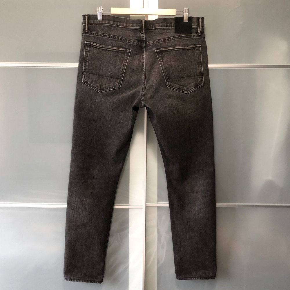 SOLD ๐ฆ TOM FORD
Slim-Fit Selvedge Jeans - Picture 4 of 16